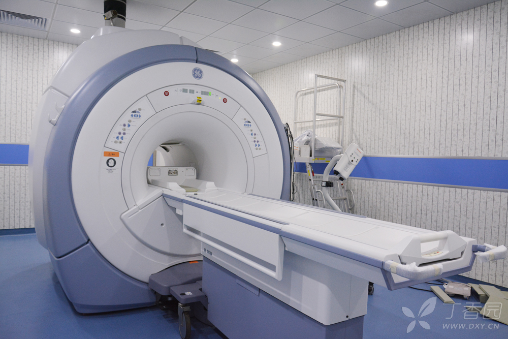 拥有粤东地区较大的血液净化中心 2,配备三甲医院标准设备设施